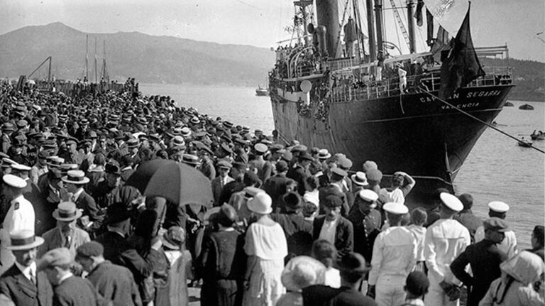 Barco con exiliados Españoles